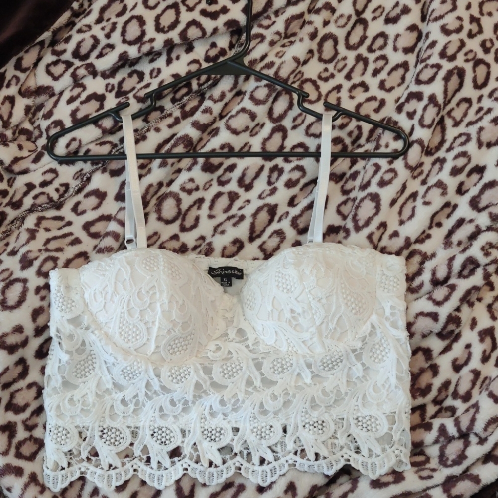 Crop Top - Picture 4 of 5